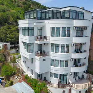 Vista Hotel